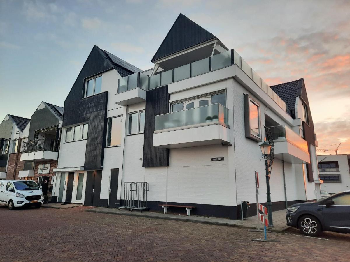 Bij De Haven Op